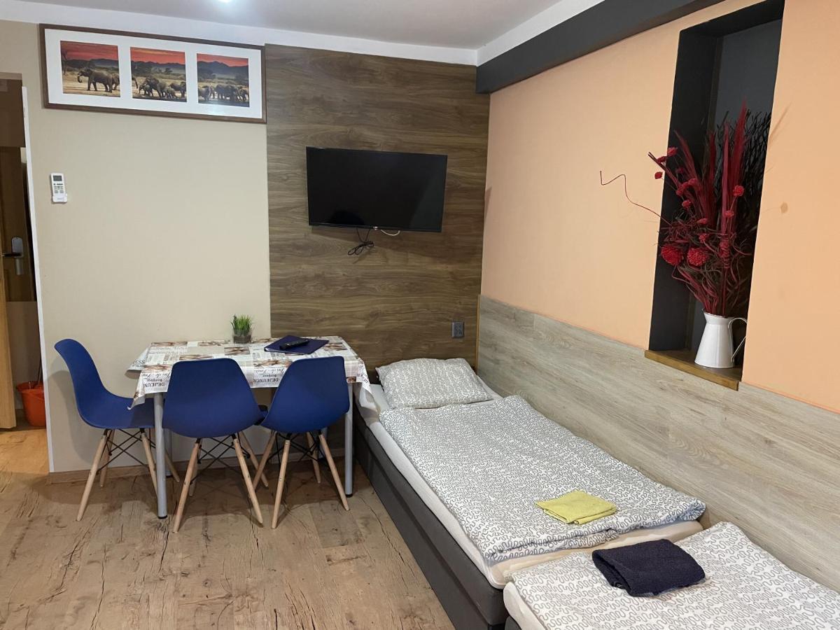 Homestay Eldom-noclegi Pracownicze Daleka 12